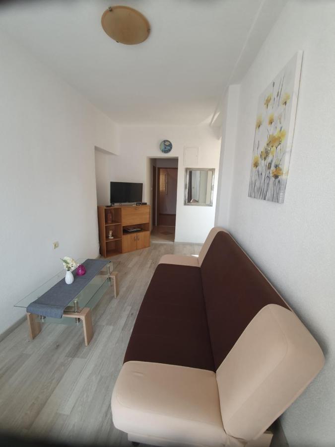 Apartman Dusanka Jovic Makarska Zewnętrze zdjęcie