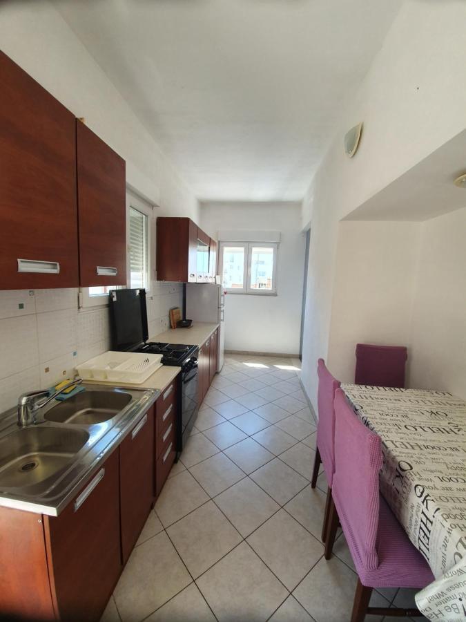 Apartman Dusanka Jovic Makarska Zewnętrze zdjęcie