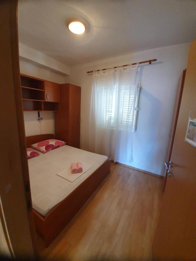 Apartman Dusanka Jovic Makarska Zewnętrze zdjęcie